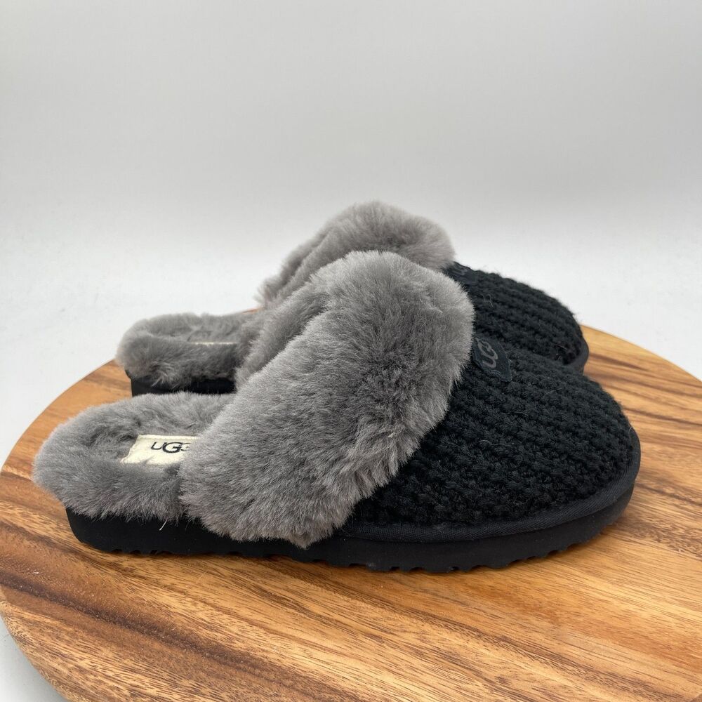 UGG Cozy Slippers Womens Size 10 Black Comfy Slip On Faux Fur Shoes